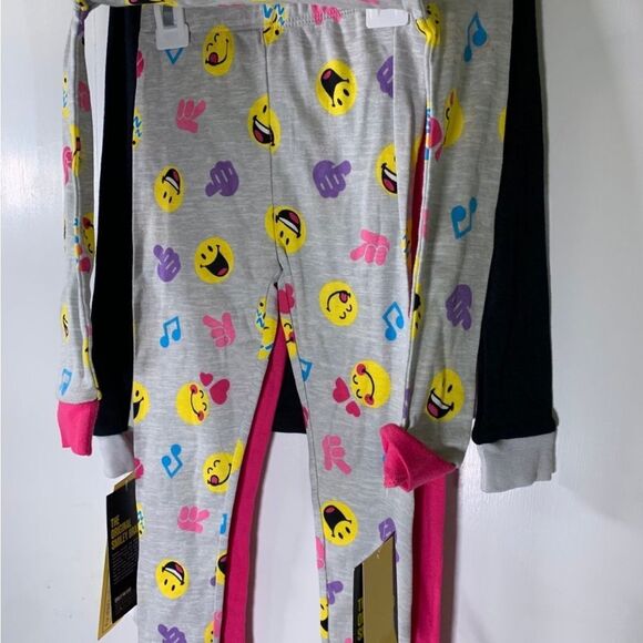 Smiley World NEW Size 4 Two Set Pajama Set - Picture 8 of 8